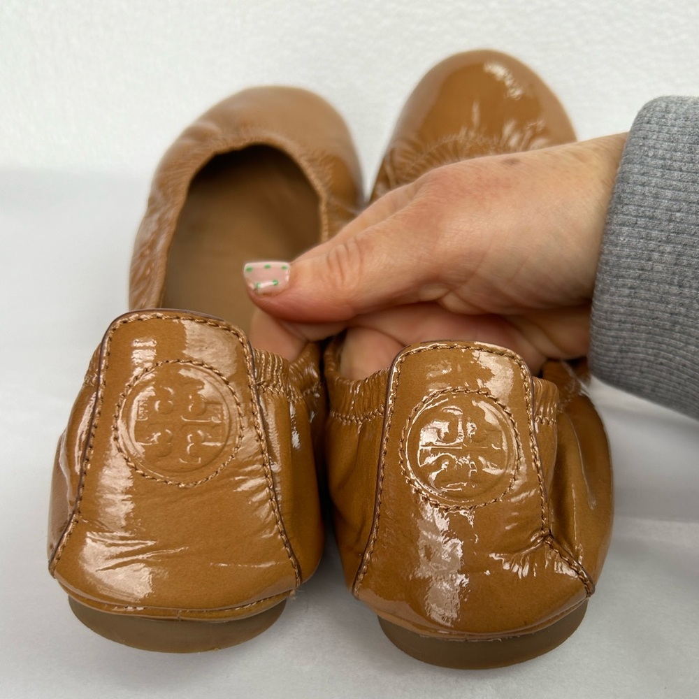 Tory Burch Patent Leather Eddie Tan Ballet Flats - Size 5.5